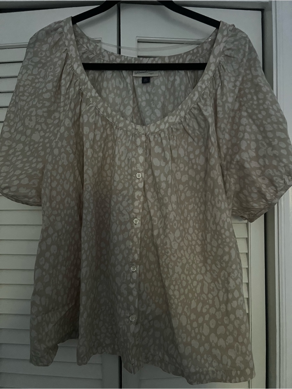 Universal Thread Beige Animal-Print Button Front Blouse